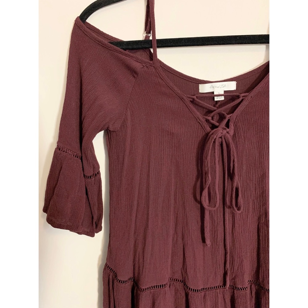 🌱2/$15 Burgundy off the shoulder top